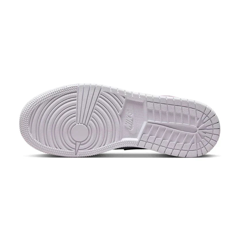 Air Jordan 1 Mid 'Barely Grape'